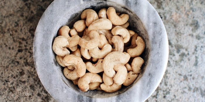 how_to_make_your_own_cashew_drink